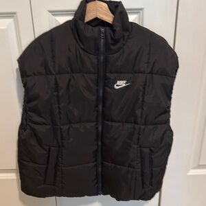 Nike Classic THERMAFit Puffer Vest in Black
